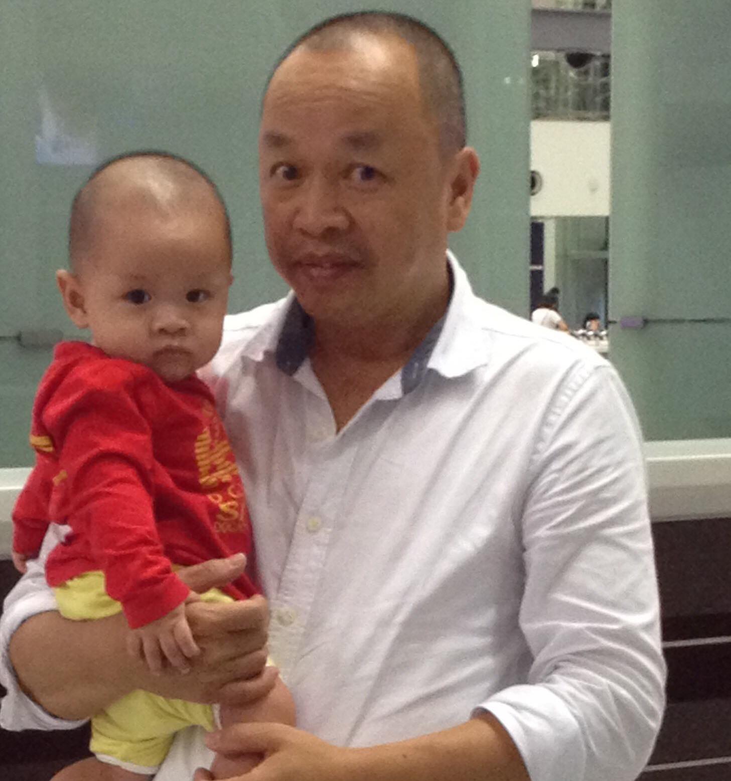 Hai mit seiner Familie