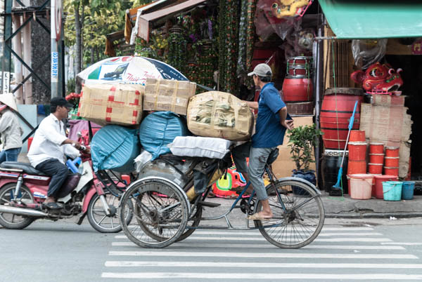 Fahrradtour am Roten Fluss bei Hanoi